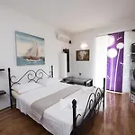Holiday home Elijah Creek - One Bedroom With Pool *