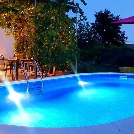Hébergement de vacances Elijah Creek - One Bedroom With Pool Solin