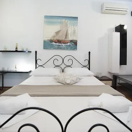 Hébergement de vacances Elijah Creek - One Bedroom With Pool