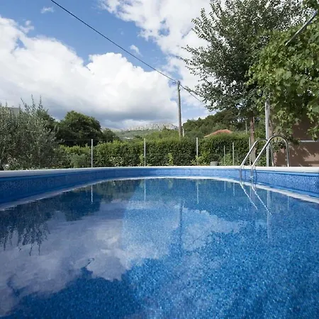 Elijah Creek - One Bedroom With Pool Holiday home *